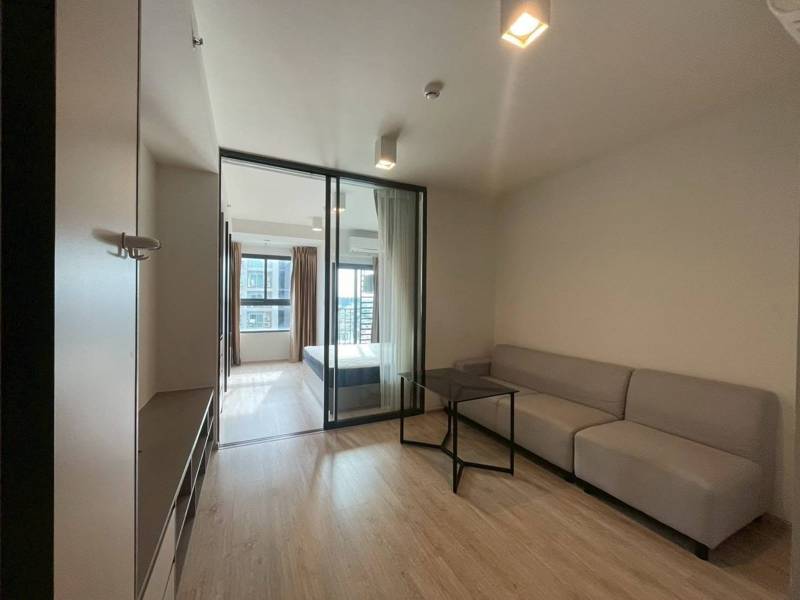 Ideo Sathorn-Wongwian Yai · 1 bedroom · 34.5 SqM · Floor 21 · Riverside, Bangkok · Photo 2 Ideo Sathorn-Wongwian Yai 1-bedroom Condo in Riverside, Bangkok – photo 2