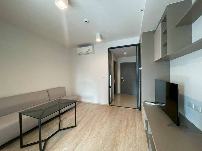 Ideo Sathorn-Wongwian Yai · 1 bedroom · 34.5 SqM · Floor 21 · Riverside, Bangkok · Photo 3 Ideo Sathorn-Wongwian Yai 1-bedroom Condo in Riverside, Bangkok – photo 3