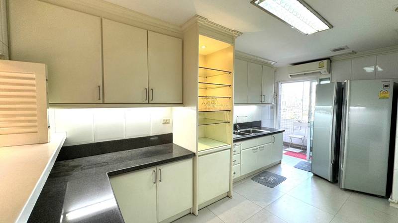 Richmond Palace · 3 bedroom · 164 SqM · Floor 11 · Phrom Phong, Bangkok · Photo 5 Richmond Palace 3-bedroom Condo in Phrom Phong, Bangkok – photo 5