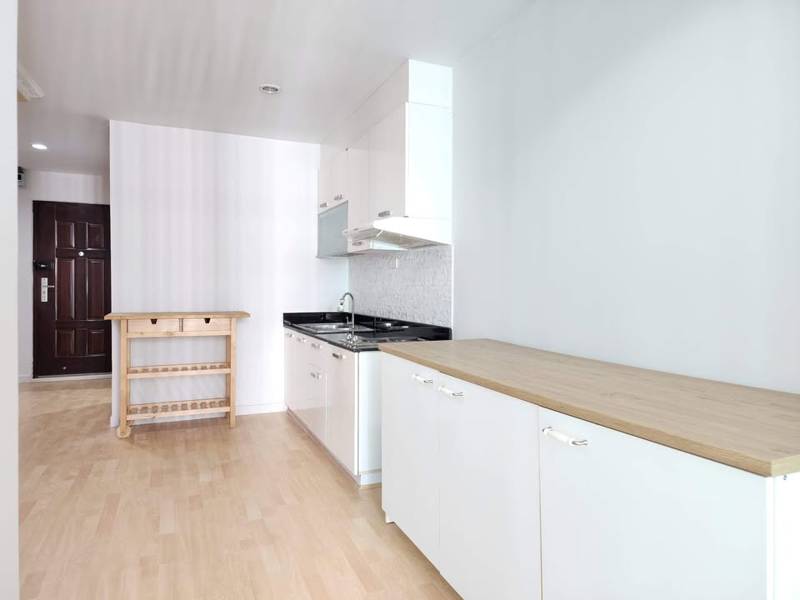 Sukhumvit Living Town · 1 bedroom · 52 SqM · Floor 11 · Asoke, Bangkok · Photo 4 Sukhumvit Living Town 1-bedroom Condo in Asoke, Bangkok – photo 4